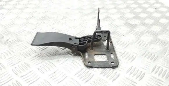 Audi A4 S4 B8 8K Engine bonnet/hood lock/latch loop/hook 8T0823480