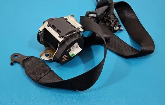 Mercedes-Benz Vito Viano W447 Front seatbelt 629520300C IMPRK1534155