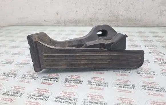 Volkswagen Golf Plus Accelerator throttle pedal 1K1721503M