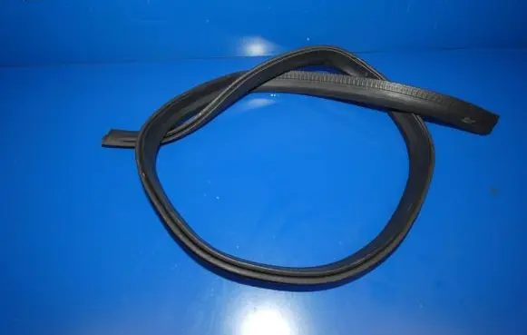 Mercedes-Benz E W213 Engine compartment rubber 