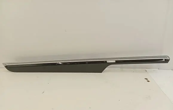 Porsche Macan (95B) Dashboard glove box trim 95B867409