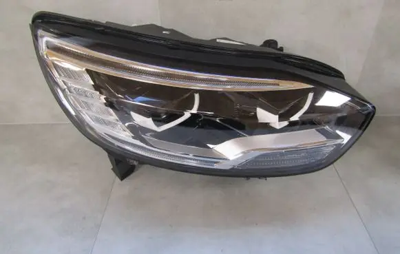 Renault Scenic IV - Grand scenic IV Headlight/headlamp 260109047R 01229326 0122932600013596