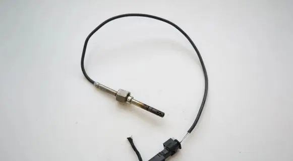 Audi A4 S4 B8 8K Oil temperature sensor A0009053905