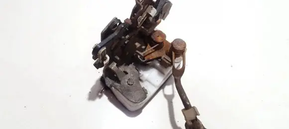 Opel Frontera A Front door lock
