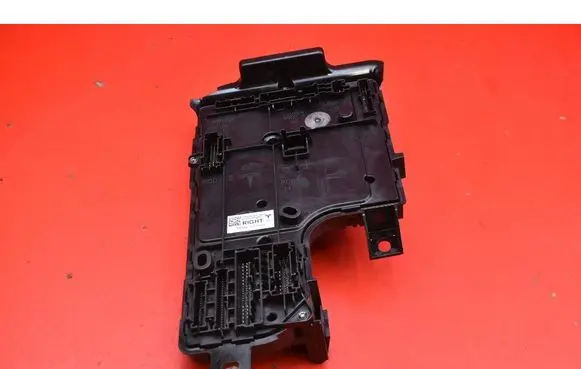Tesla Model Y Comfort/convenience module 165765039A