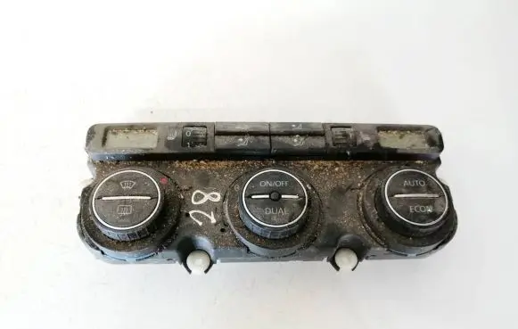 Volkswagen PASSAT B6 Climate control unit 74677532 746775-32