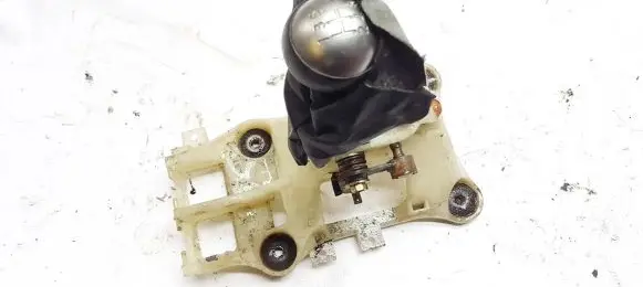 Mitsubishi Galant Gear shifter/selector