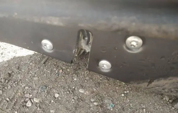 Mitsubishi Lancer X Rear door lock