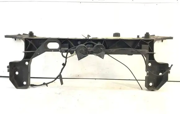 Top upper radiator support slam panel
