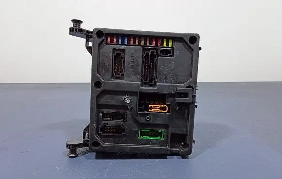 Volkswagen Sharan Fuse box set 7M3962258AH