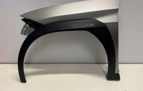 Lexus UX Fender 