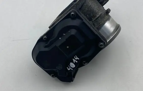 Hyundai Santa Fe Throttle valve 351002f000 11F220396