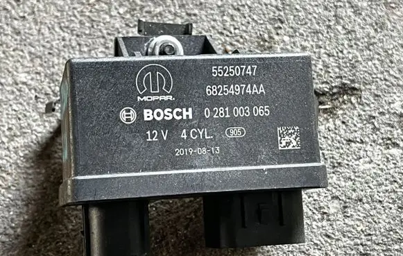 Jeep Compass Glow plug pre-heat relay 68254974AA