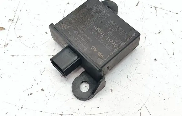 Volkswagen Touareg II Tire pressure control unit 7PP907283
