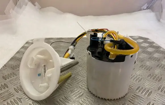 Volvo XC60 In-tank fuel pump 31465817