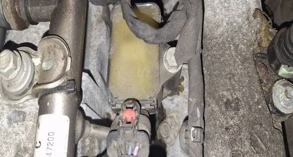Opel Insignia B High voltage ignition coil 12635672