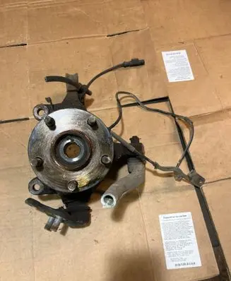 Toyota Corolla E140 E150 Front wheel hub 