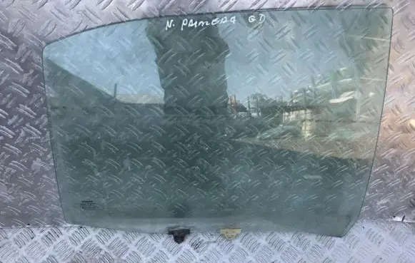 Nissan Primera Rear door window glass