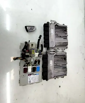 BMW 5 G30 G31 G38 Engine ECU kit and lock set 9494495 8801716 031019248