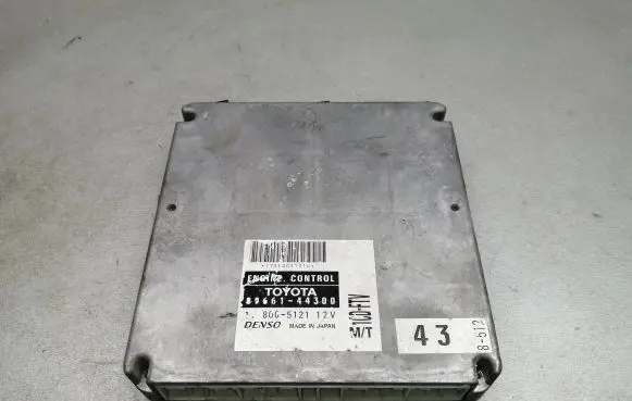 Toyota Avensis Verso Engine control unit/module 8966144300 1758005121