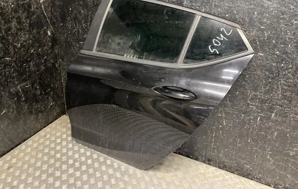 Opel Astra K Rear door 