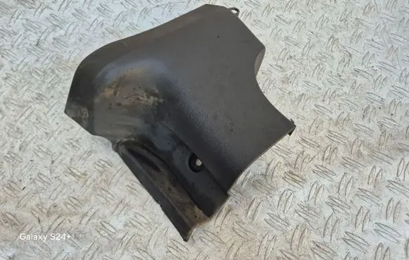 Volvo XC90 Side skirt front trim 
