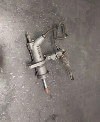 BMW 3 E46 Clutch slave cylinder 21526785966
