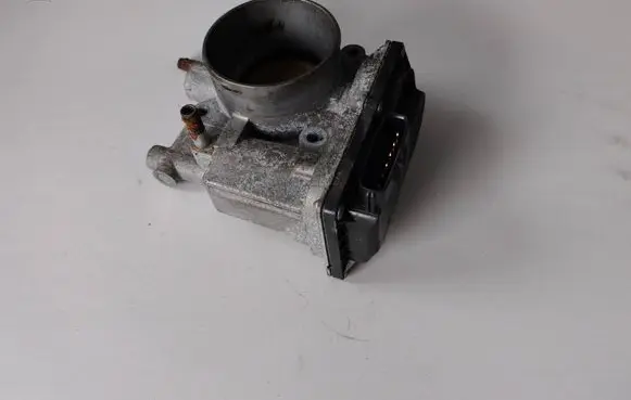 Subaru Forester SG Throttle body valve 16112AA170 01127