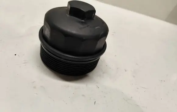 Audi A6 S6 C5 4B Oil filter cover 353102008