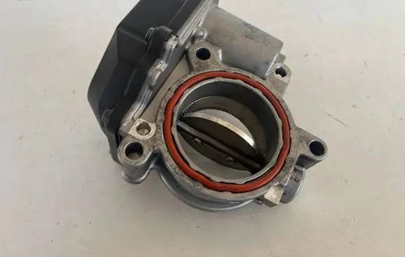 Audi A6 S6 C7 4G Throttle valve 057128063D