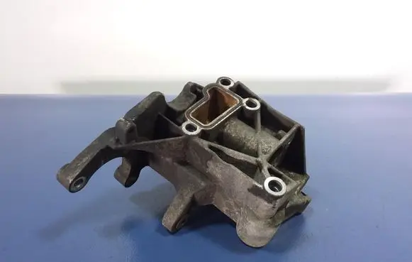 Audi A6 Allroad C5 Engine mount vacuum valve 059145169AA