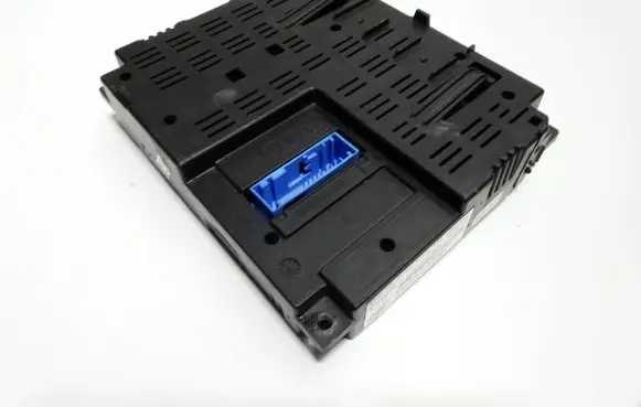 Fiat Punto Evo Central body control module 51888843 10R030427 FTECY4190