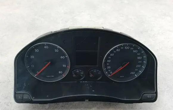 Volkswagen Jetta V Speedometer (instrument cluster) 1K0920852A