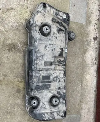 Mercedes-Benz GLE W167 AdBlue liquid reservoir A0994712500