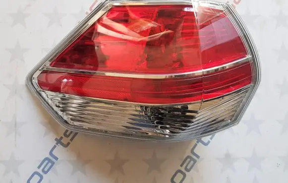 Nissan Rogue Rear/tail lights 265554BA0A