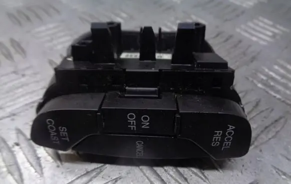 Chevrolet Epica Cruise control switch 96645143