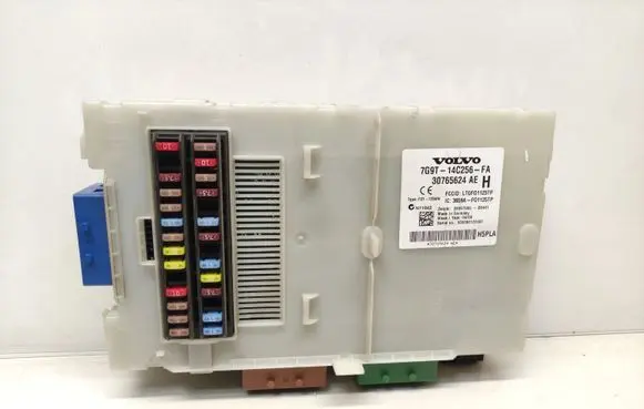 Volvo V70 Comfort/convenience module 7G9T14C256FA 30765624AE