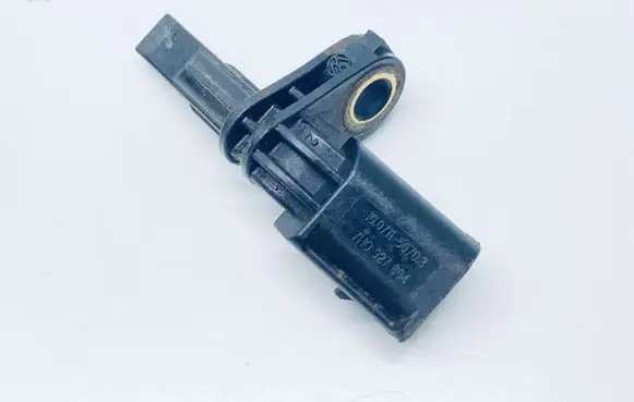 Volkswagen PASSAT B6 ABS brake wheel speed sensor 7H0927804