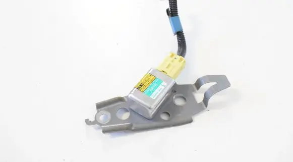 Lexus GS 300 350 430 450H Airbag deployment crash/impact sensor 8983030130