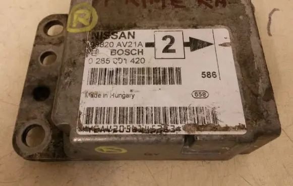 Nissan Primera Airbag control unit/module 98820AV21A 0285001420