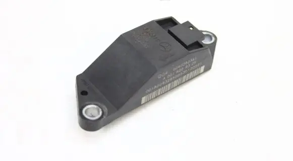 Mercedes-Benz CLS C219 Airbag deployment crash/impact sensor A0018209326