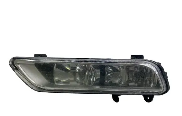 Volkswagen PASSAT B7 Front fog light A047358