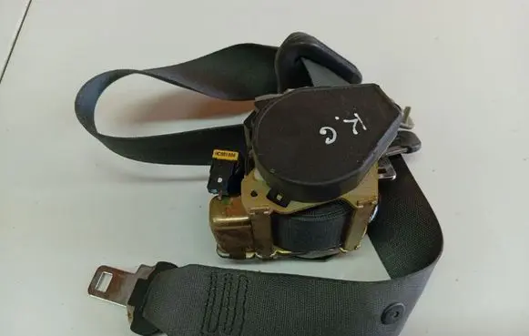 Renault Scenic II - Grand scenic II Rear seatbelt 0402077