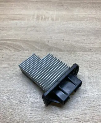 Toyota Avensis T220 Heater blower motor/fan resistor 4993002090