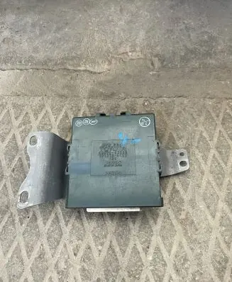 Lexus IS 220D-250-350 Power management control unit 8967053030 1012380101