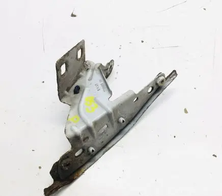 Citroen DS3 Fender mounting bracket