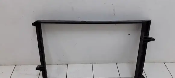Volvo V70 Radiator trim 9492961