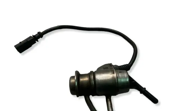 Audi Q7 4M AdBlue injector 4G0131113E