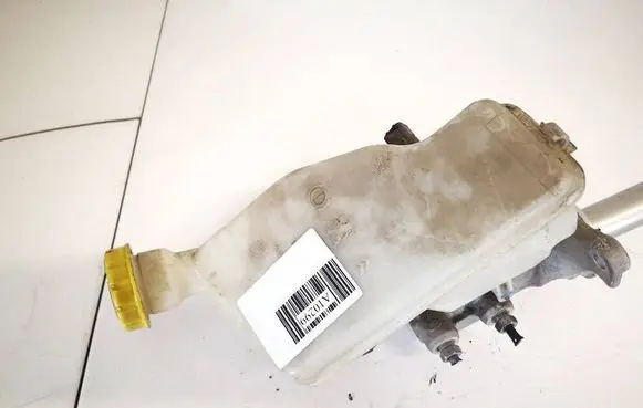 Brake fluid reservoir