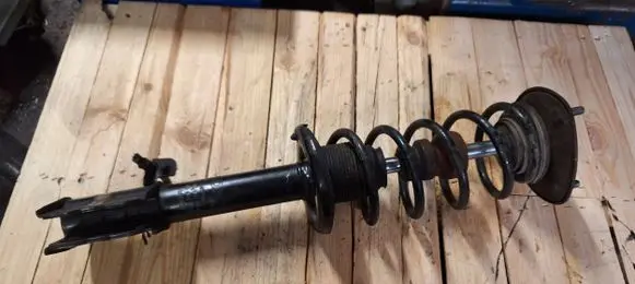 Mitsubishi Colt Front shock absorber with coil spring 452504L
